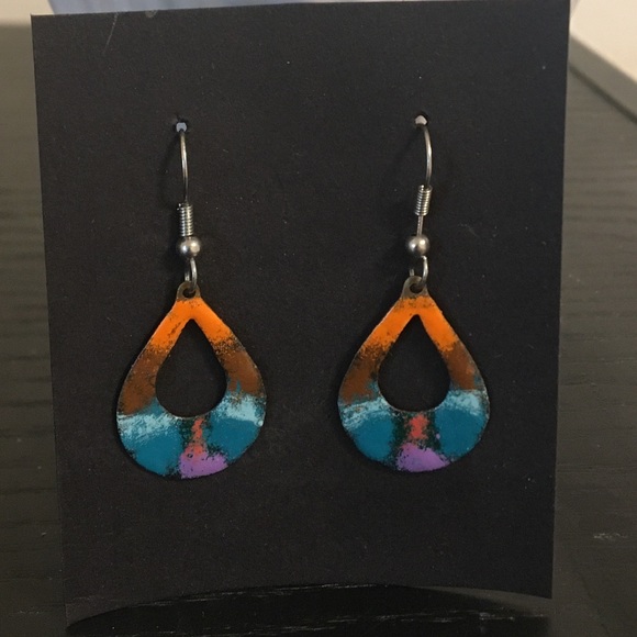 Earrings - Picture 1 of 1